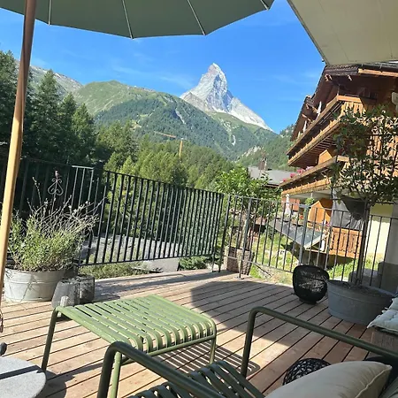 Apartment With Matterhorn View *